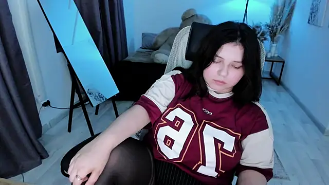 DiaAngell online show from 07-28-26, 08:45