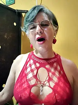 ilonna2025 online show from 06-13-26, 11:24