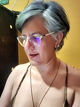 ilonna2025 online show from 06-27-26, 10:15