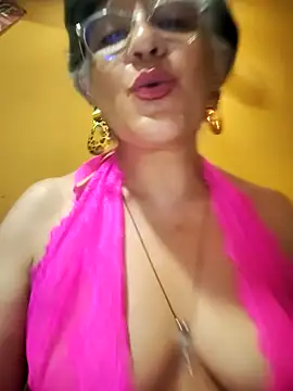 ilonna2025 online show from 06-28-26, 10:49