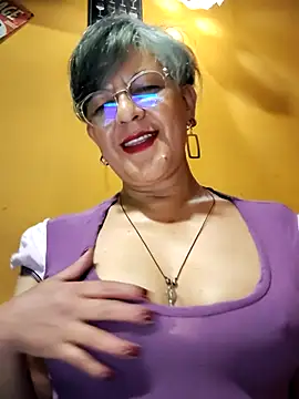 ilonna2025 online show from 07-16-26, 10:38