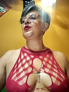 ilonna2025 online show from 07-18-26, 10:46