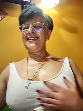 ilonna2025 online show from 07-19-26, 11:08