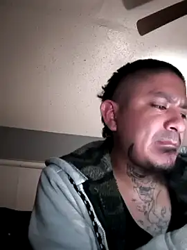 Snapshot of Burrrucecold00 chatting on 02-25-25, 10:15 Burrrucecold00 online show from 02-25-25, 10:15