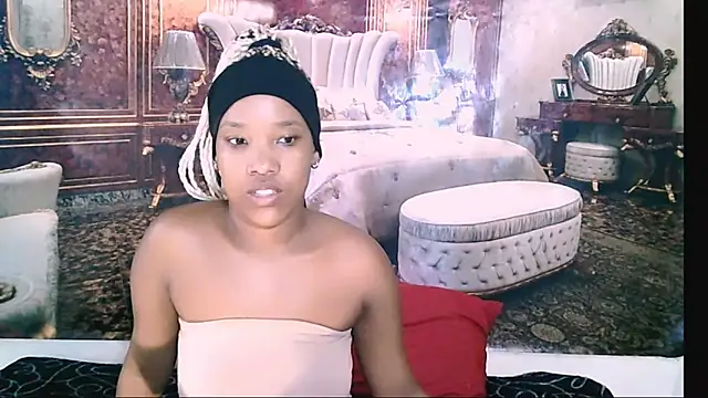 EroticSexyPrada online show from 02-01-26, 12:37