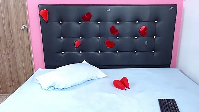 ninanaughty13 online show from 03-05-25, 01:50