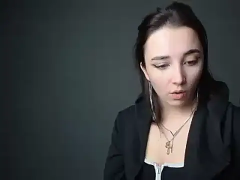 Eva Gloryy online show from 03-04-25, 04:09