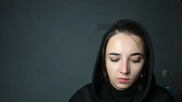 Eva Gloryy online show from 11-19-25, 10:43