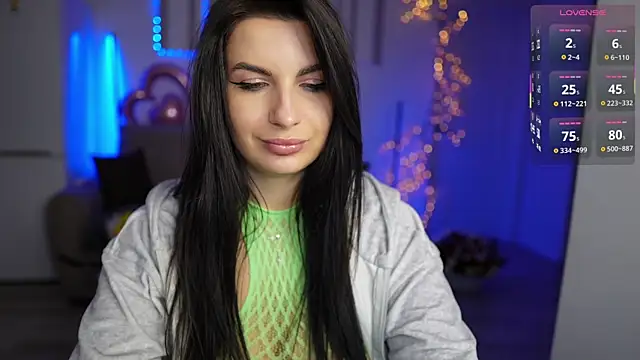 swarowskayaya online show from 12-17-25, 01:11