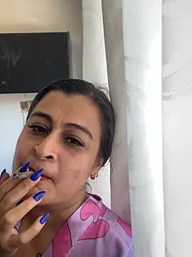 Lili  taylor online show from 02-23-25, 03:51