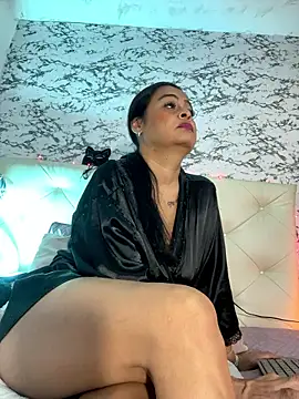 Lili  taylor online show from 01-15-26, 12:37