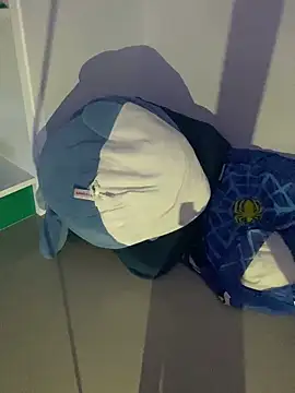 Snapshot of chanentino2 chatting on 02-15-25, 09:59 chanentino2 online show from 02-15-25, 09:59