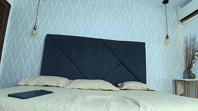 lorena medina online show from 01-22-25, 07:34