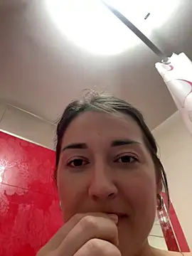 Snapshot of sweetflowers69 chatting on 03-22-25, 03:20 sweetflowers69 online show from 03-22-25, 03:20