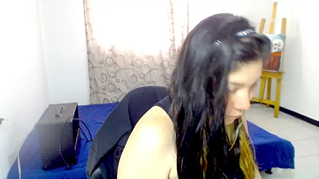 Snapshot of sharonnleon chatting on 10-06-25, 09:01 sharonnleon online show from 10-06-25, 09:01