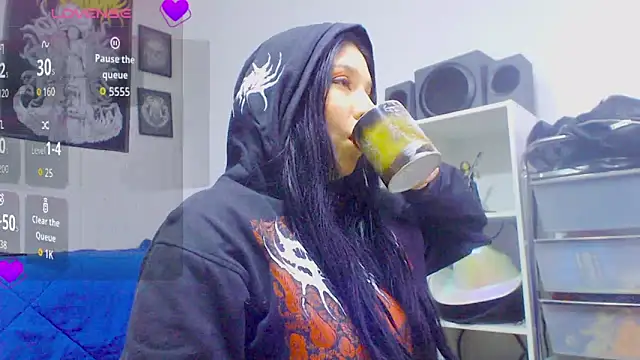 sharonnleon online show from 03-12-26, 10:05