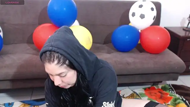 sharonnleon online show from 07-10-26, 12:41