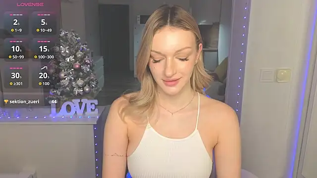 Snapshot of MargaretSweet1 chatting on 12-18-25, 10:16 MargaretSweet1 online show from 12-18-25, 10:16