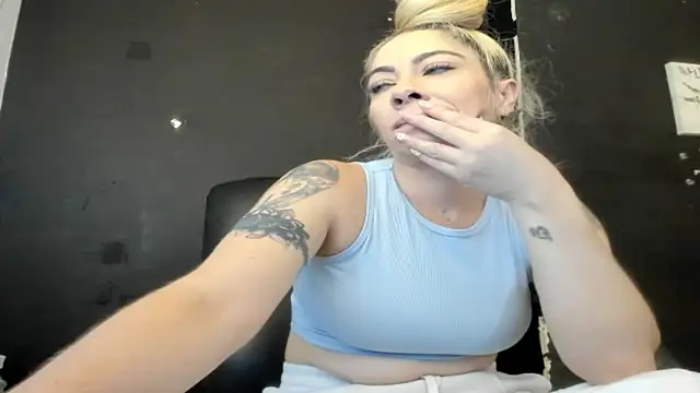 viktoria davis  online show from 07-08-26, 12:04