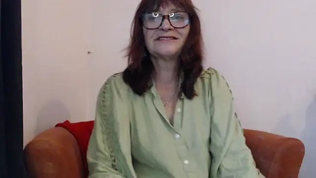 Snapshot of hotlinda45 chatting on 09-22-25, 05:15 hotlinda45 online show from 09-22-25, 05:15