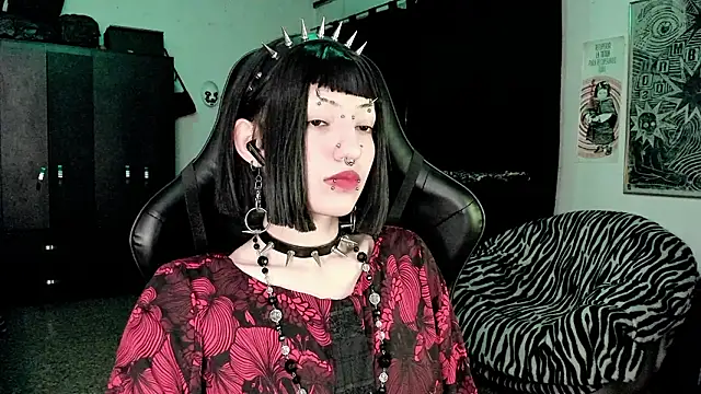 roxy toxic online show from 02-05-26, 12:26