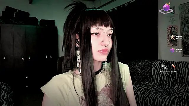 roxy toxic online show from 02-26-26, 12:20