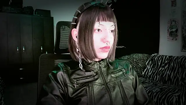 roxy toxic online show from 04-28-26, 01:26