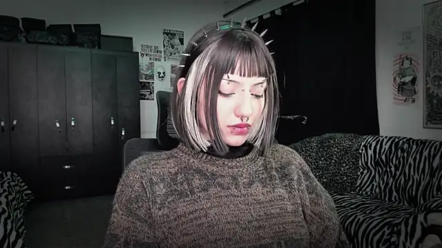 roxy toxic online show from 06-10-26, 12:33