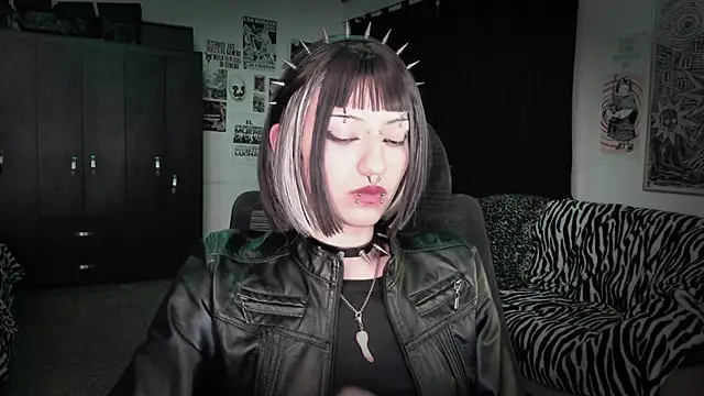 roxy toxic online show from 06-11-26, 02:53