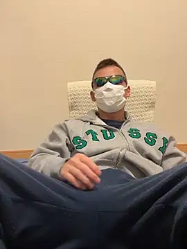 Snapshot of ki--kun chatting on 03-11-26, 12:00 ki--kun online show from 03-11-26, 12:00