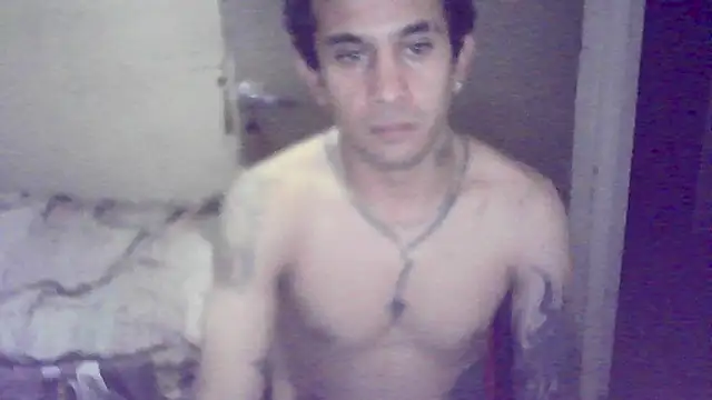 Snapshot of EstebanAkyLu chatting on 02-21-25, 06:51 EstebanAkyLu online show from 02-21-25, 06:51