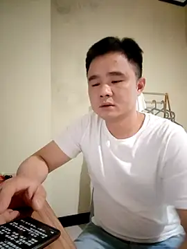 Snapshot of goodboyfcy chatting on 02-18-25, 01:00 goodboyfcy online show from 02-18-25, 01:00