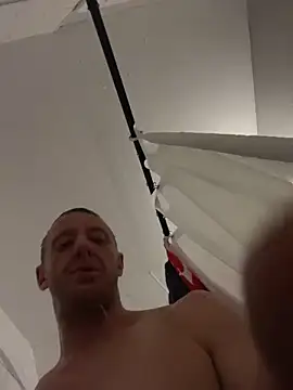 biggzee6 online show from 10-25-25, 04:42