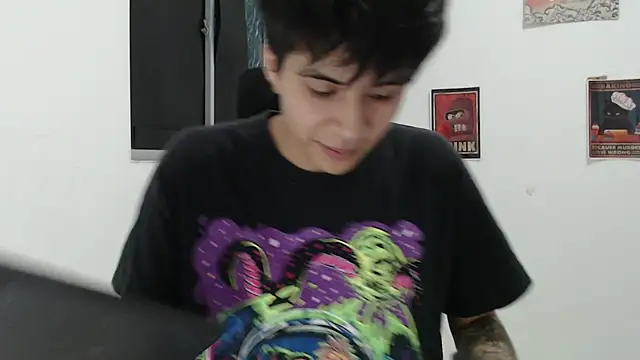 Snapshot of Dha_lia0 chatting on 07-26-26, 01:14 Dha lia0 online show from 07-26-26, 01:14
