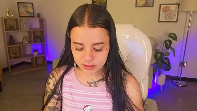 Nicole Foxx  online show from 11-07-25, 08:20