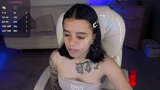 Nicole Foxx  online show from 01-12-26, 06:46