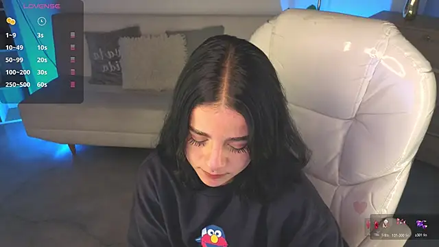 Nicole Foxx  online show from 03-07-26, 08:06