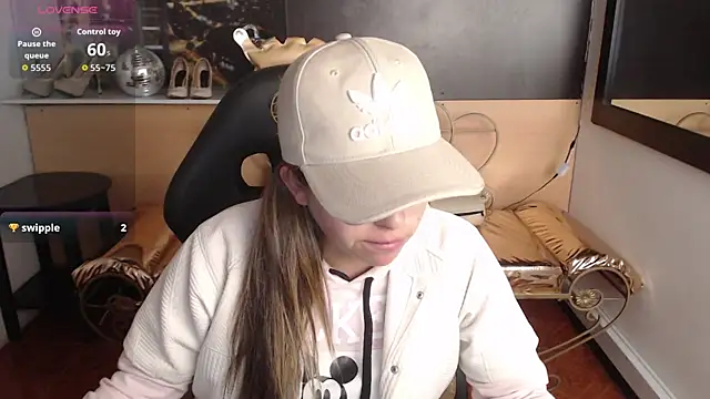 Kitten Cam online show from 10-15-25, 10:10