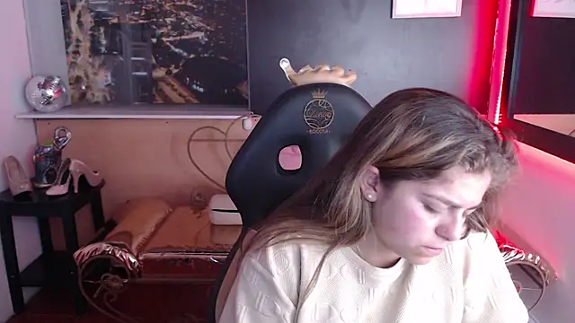 Kitten Cam online show from 10-22-25, 08:52