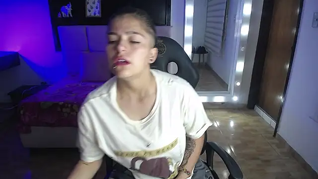 Kitten Cam online show from 02-22-26, 01:09