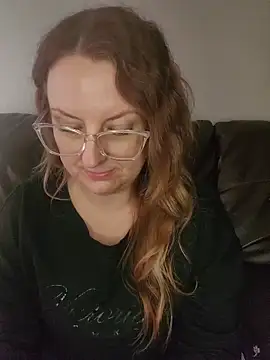 Snapshot of TattedMamaXOXO chatting on 12-03-25, 07:12 TattedMamaXOXO online show from 12-03-25, 07:12