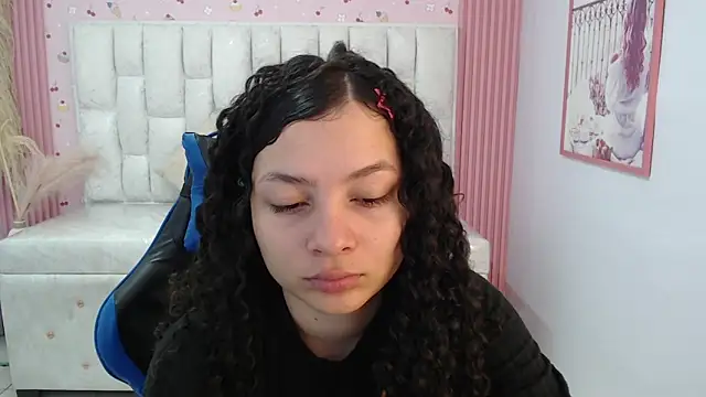 shalon diaz s online show from 11-15-25, 01:18