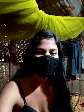 Snapshot of Hot_couple_1 chatting on 03-06-25, 07:14 Hot couple 1 online show from 03-06-25, 07:14