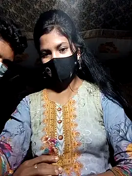 Snapshot of Hot_couple_1 chatting on 03-07-25, 03:49 Hot couple 1 online show from 03-07-25, 03:49