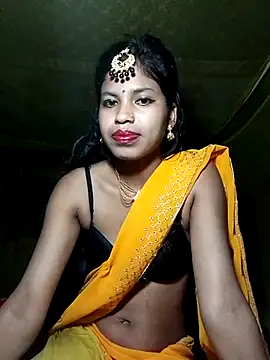 Snapshot of Hot_couple_1 chatting on 03-11-25, 05:35 Hot couple 1 online show from 03-11-25, 05:35