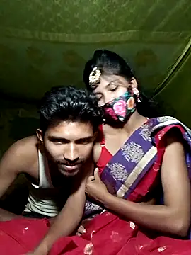 Snapshot of Hot_couple_1 chatting on 03-16-25, 04:56 Hot couple 1 online show from 03-16-25, 04:56