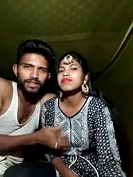 Snapshot of Hot_couple_1 chatting on 03-18-25, 05:21 Hot couple 1 online show from 03-18-25, 05:21