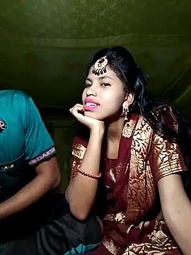 Snapshot of Hot_couple_1 chatting on 03-21-25, 04:51 Hot couple 1 online show from 03-21-25, 04:51