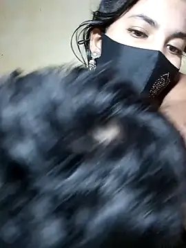 Snapshot of Hot_couple_1 chatting on 10-20-25, 11:32 Hot couple 1 online show from 10-20-25, 11:32