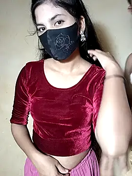 Snapshot of Hot_couple_1 chatting on 10-24-25, 05:20 Hot couple 1 online show from 10-24-25, 05:20